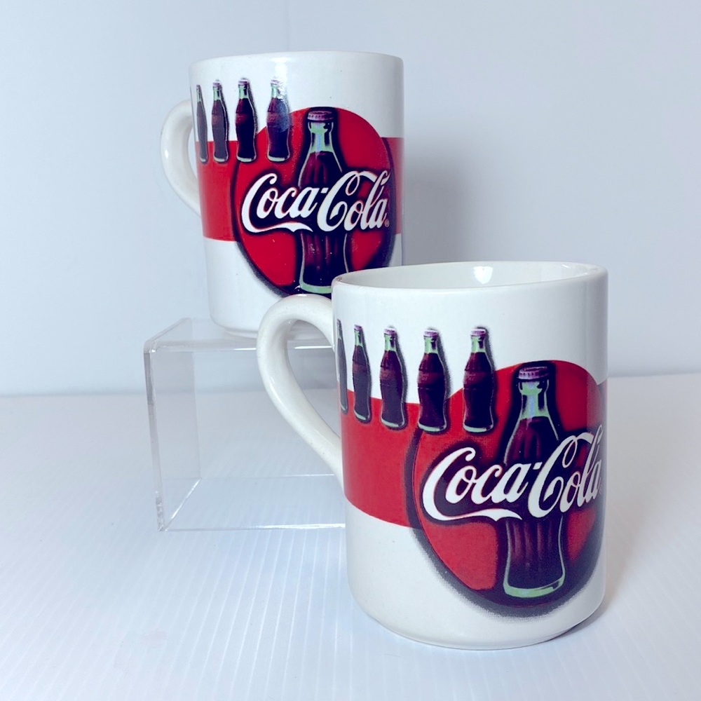 1997 Coca Cola Coke Coffee Mug Gibson Bottle Design Collectible Advertising